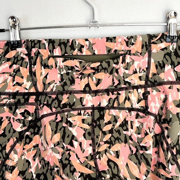Sweaty Betty Power Womens Pink Camo Print Yoga 7/8 Length Leggings Size S Active - Picture 4 of 10